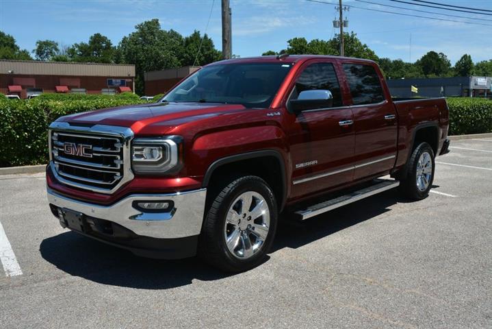 2017 GMC Sierra 1500 SLT image 1