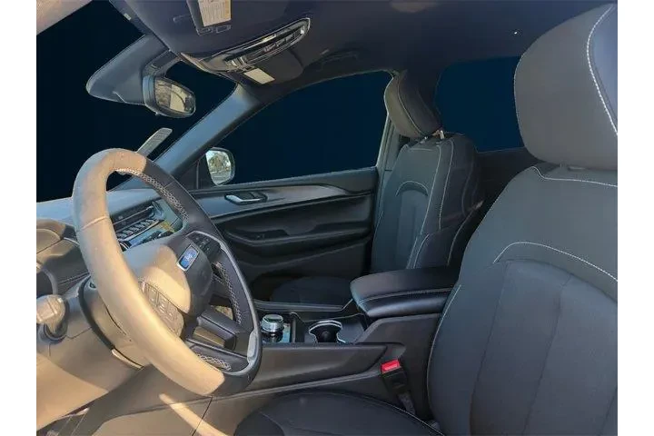 $32279 : Jeep Grand Cherokee L 2024 4 image 10