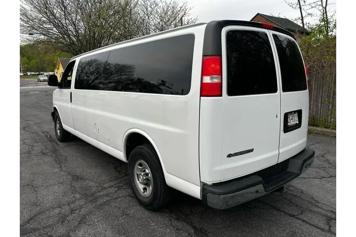 $18999 : 2017 Express LT 3500 Extended image 3