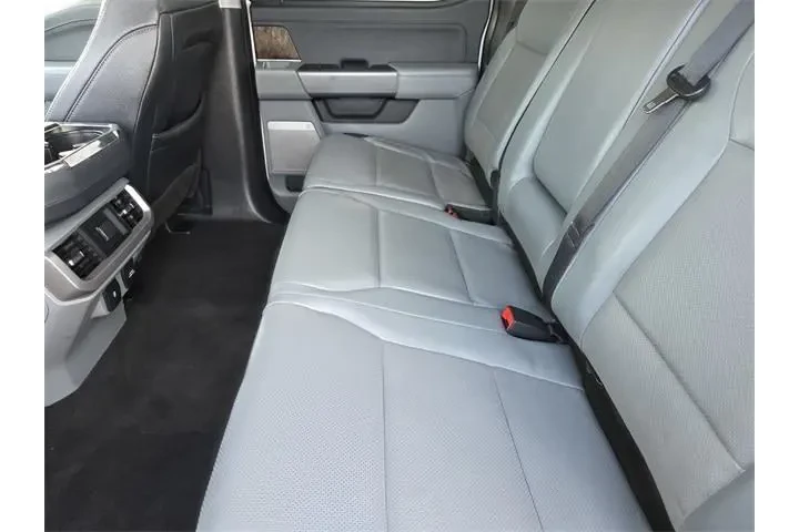 $39298 : Ford F-150 2023 4x4 Lariat 4 image 9