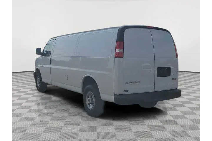 $23591 : GMC Savana 2023 2500 3dr Ext image 3
