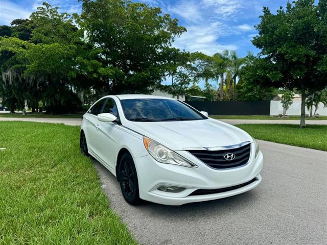 $4700 : 🔥CASH🔥🚗2013 HYUNDAI SONATA image 1