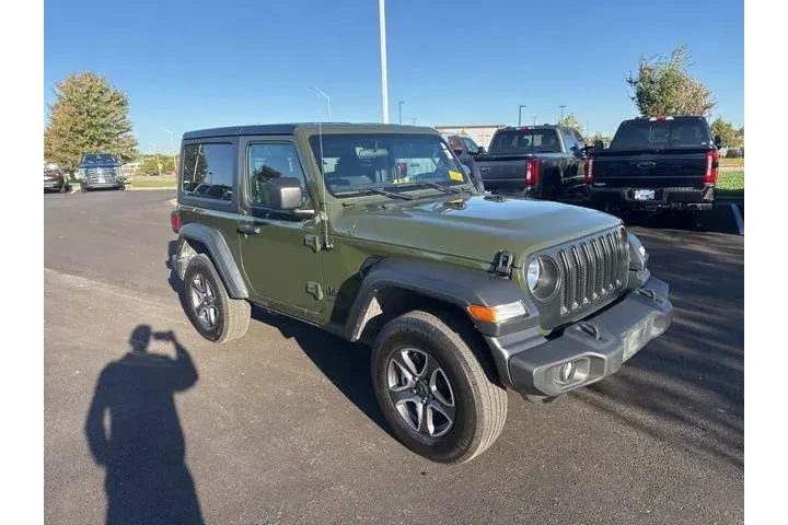 $27500 : Jeep Wrangler 2023 4x4 Sport image 1