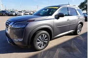 $27988 : Nissan Pathfinder 2023 SL 4d thumbnail