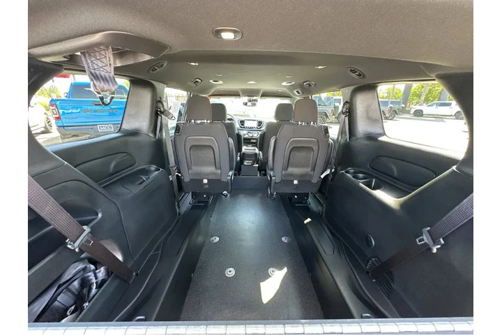 $49997 : 2024 Pacifica Touring BraunAb image 5