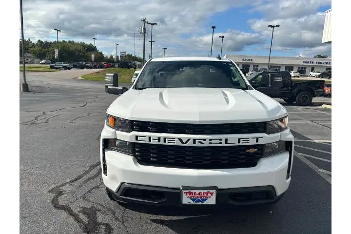 $33950 : Chevrolet Silverado 1500 201 image 4