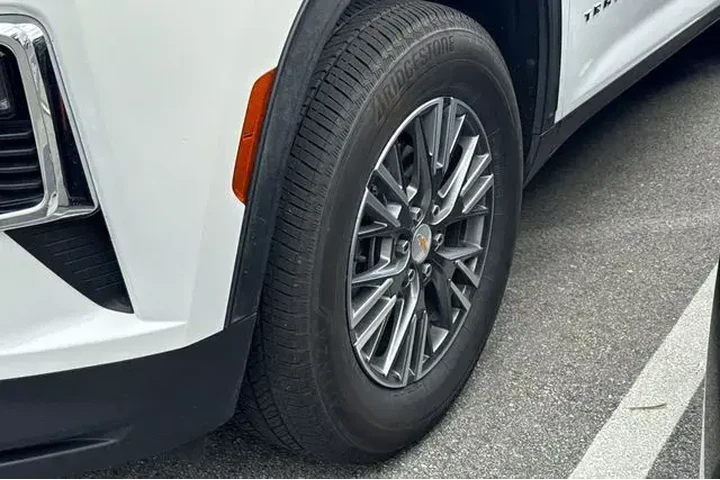 $36991 : Chevrolet Traverse 2025 4X4 image 4