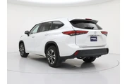 $39998 : Toyota Highlander 2023 AWD X thumbnail
