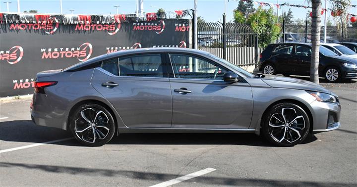 $22994 : Altima 2.5 SR image 9