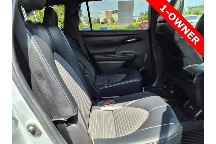 $30489 : Toyota Highlander 2022 AWD X image 8