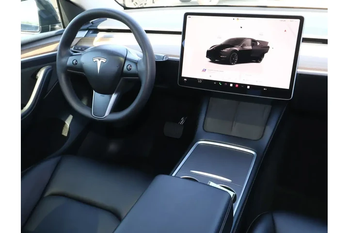 $32788 : Tesla Model Y 2023 AWD 4dr C image 9