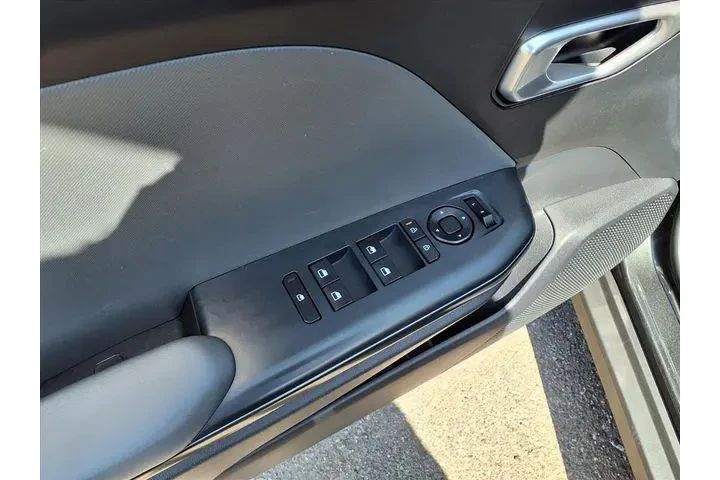 $20810 : Kia K4 2025 LXS 4dr Sedan image 10