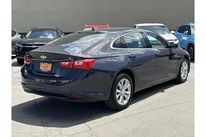$19600 : Chevrolet Malibu 2025 LT 4dr image 3