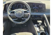 $20400 : Hyundai ELANTRA Hybrid 2023 thumbnail