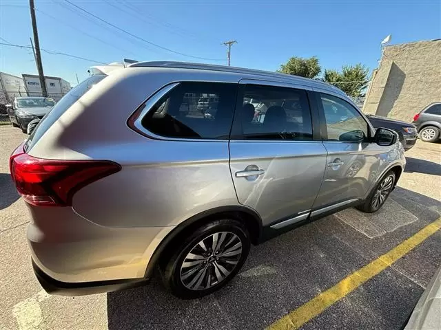 $15990 : 2019 MITSUBISHI OUTLANDER2019 image 5