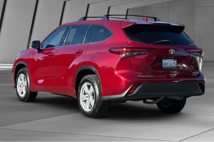 $25000 : Toyota Highlander 2020 LE 4d image 10