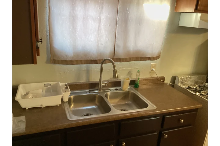 $1650 : ESTUDIO+Amueblado+Wifi+Patio=$ image 3