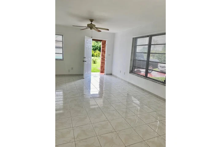 $1450 : Listo para mudarse! image 3