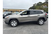 $10999 : 2016 Cherokee Sport thumbnail