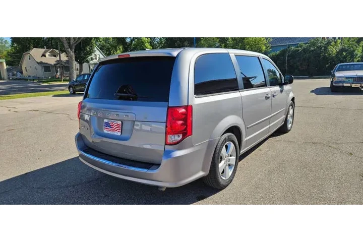 $6990 : 2013 Grand Caravan SE image 6
