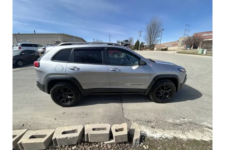 $9990 : 2015 Cherokee Trailhawk image 7
