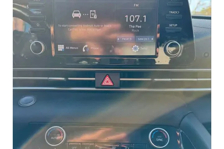 2021 HYUNDAI ELANTRA2021 HYUN image 9