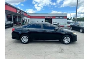 2012 Camry 4dr Sdn I4 Auto SE en Lexington