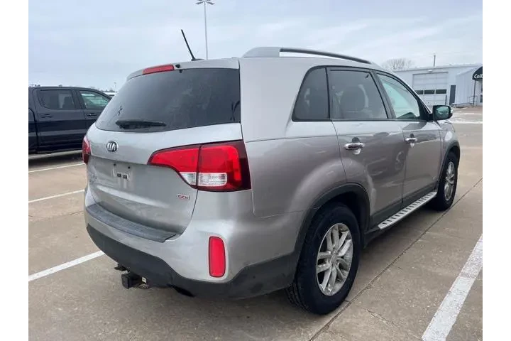 $9999 : Kia Sorento 2014 AWD LX 4dr image 2