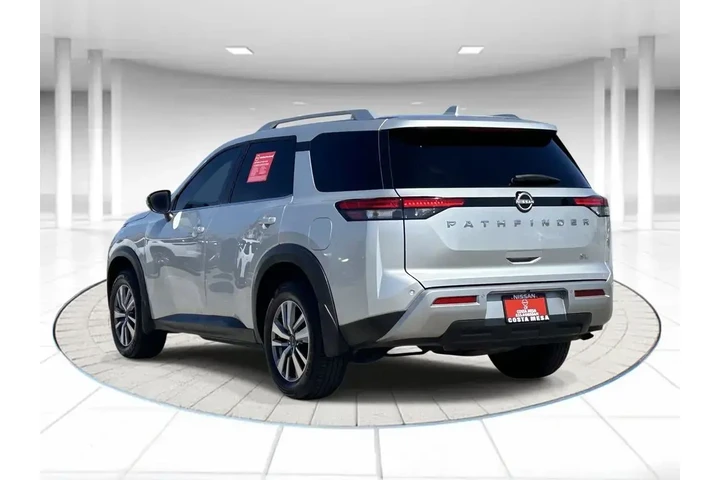$26075 : Nissan Pathfinder 2023 SL 4d image 2