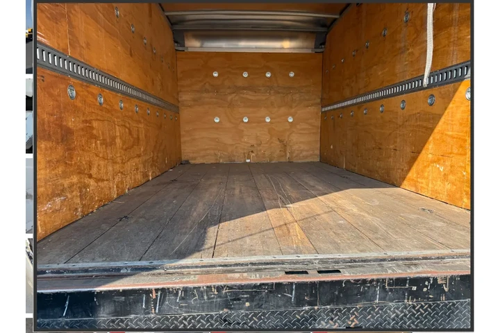 $14500 : 2018 Isuzu NPR image 6