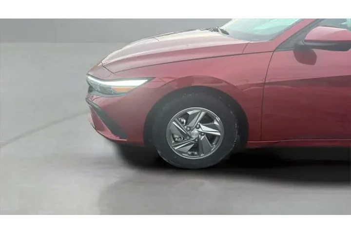 $19677 : Hyundai ELANTRA 2024 SE 4dr image 9