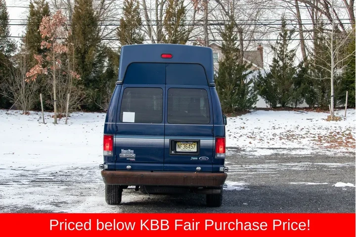 $15595 : Ford E-Series 2013 E-350 SD image 7