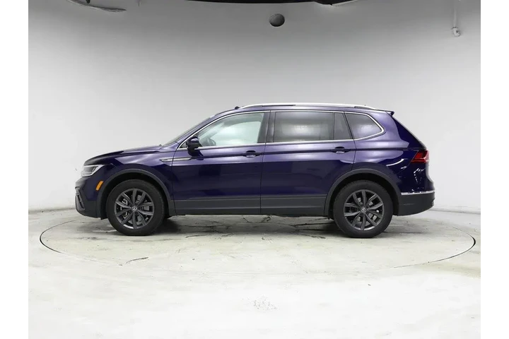 $23998 : Volkswagen Tiguan 2023 SE 4d image 3