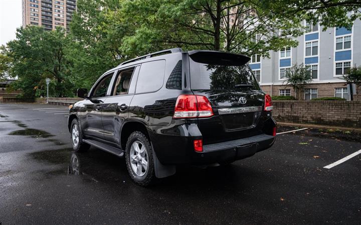 $30000 : 2009 TOYOTA LAND CRUISER image 6