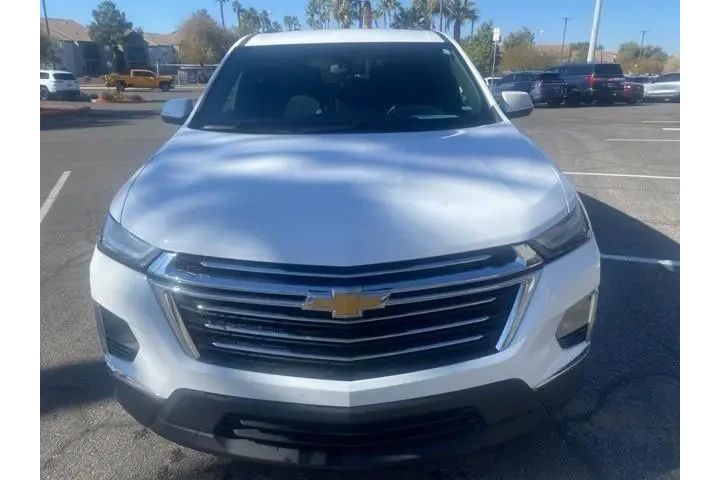 $28829 : Chevrolet Traverse 2023 4x4 image 2