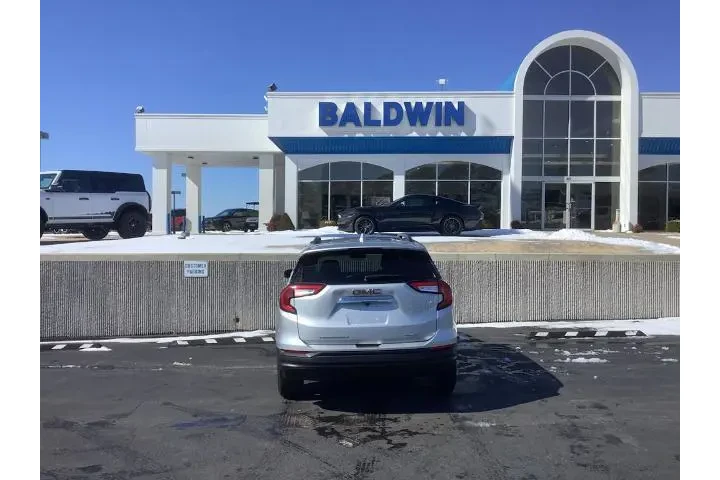 $21950 : GMC Terrain 2022 AWD SLE 4dr image 6