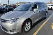 $15840 : Pre-Owned 2017 Pacifica Touri thumbnail