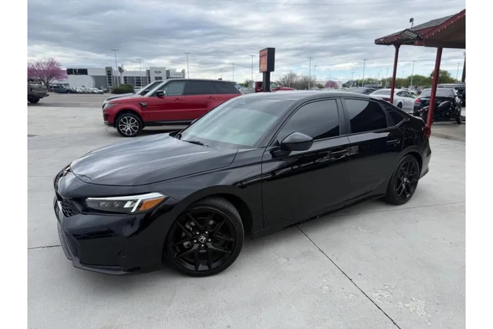 $23840 : 2025 Civic Sport image 1