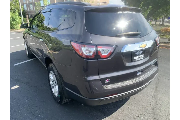 $7495 : 2015 Traverse LS image 4