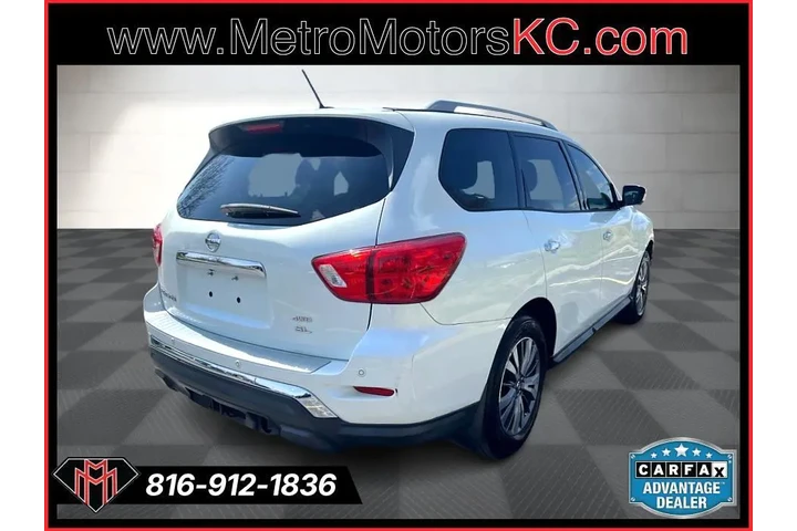$15989 : 2017 Pathfinder 4x4 SL image 5