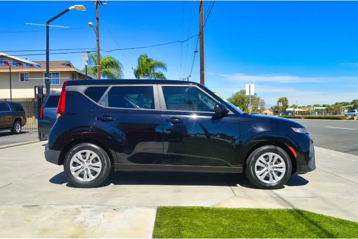 $15995 : 2022 Soul LX IVT image 6