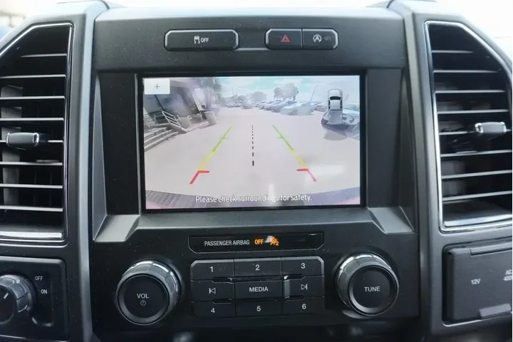 $32288 : Ford F-150 2020 4x2 XL 4dr S image 9