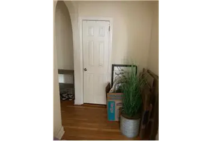 $2150 : Rental property with 1 bedro image 7