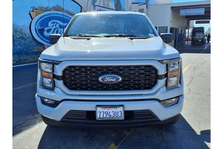 $29999 : Ford F-150 2023 4x2 XL 4dr S image 2