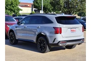 $28593 : Kia Sorento 2023 AWD SX 4dr thumbnail