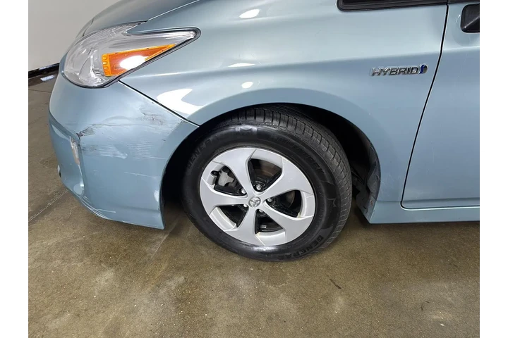 $8299 : 2012 Prius Two image 5