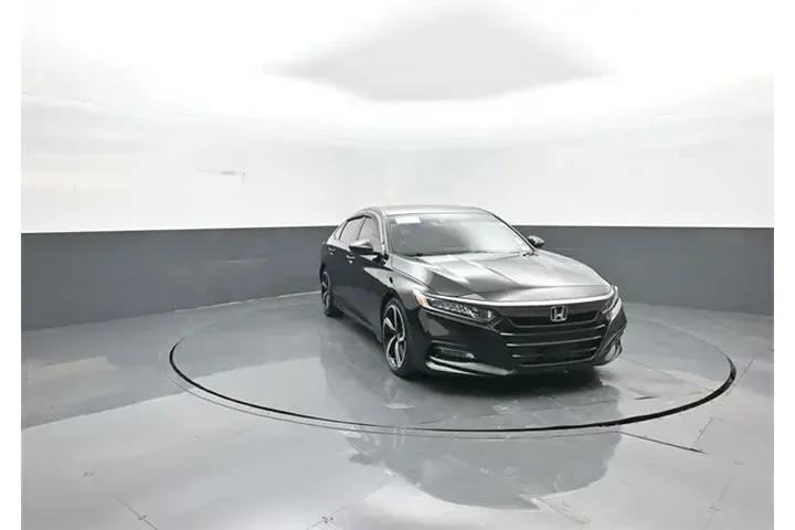 $18367 : Honda Accord 2018 Sport 4dr image 2