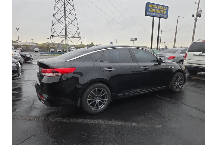 $8750 : 2018 Optima LX image 5