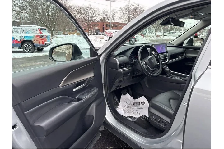 $40998 : Gold Certified2024 Grand High image 2