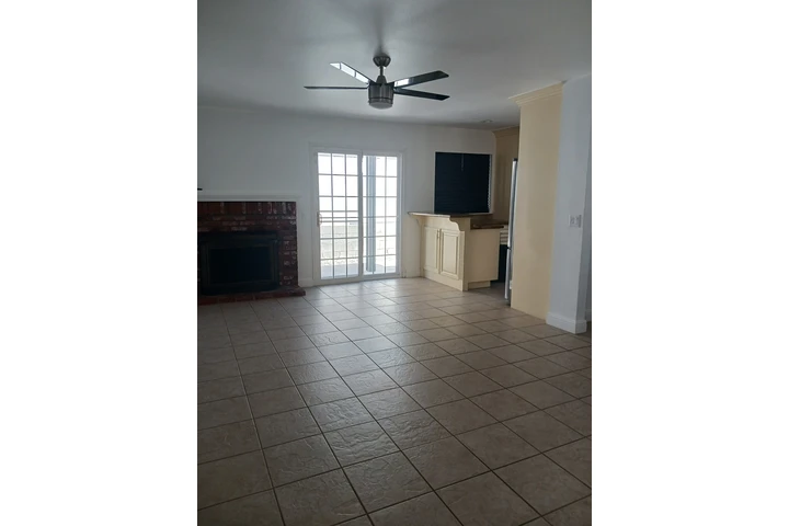 $2500 : Casa  en Renta image 2